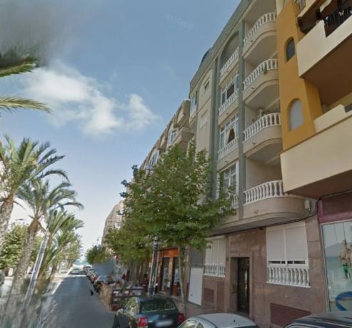Квартира на продажу на Avenida de las Habaneras, 76, Торревьеха photo 1
