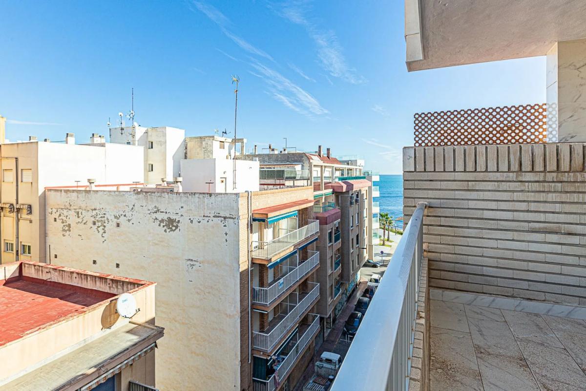 Venta de piso en Barrio Playa del Cura, Torrevieja
 photo 3