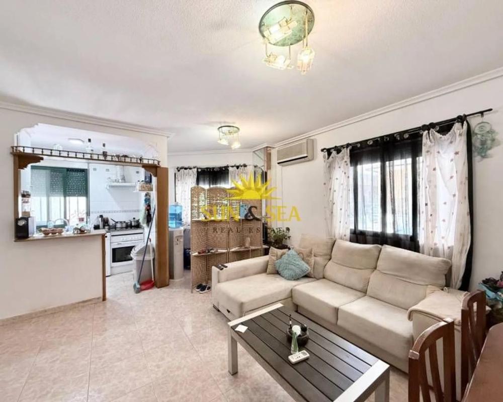 Продажа квартиры на Barrio Las Piscinas Naturales, Торревьеха
photo 1