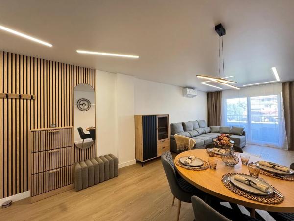 Apartment for sale in  Avenida de las Olas s/n, Torrevieja photo 2