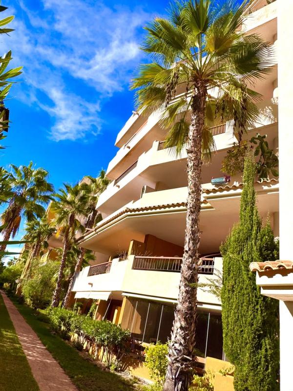 Sprzedaż mieszkania w Calle Mar de Fondo, 2, Torrevieja
photo 3