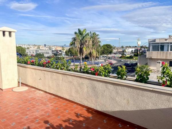 Piso en venta en punta prima, Torrevieja
thumbnail 1