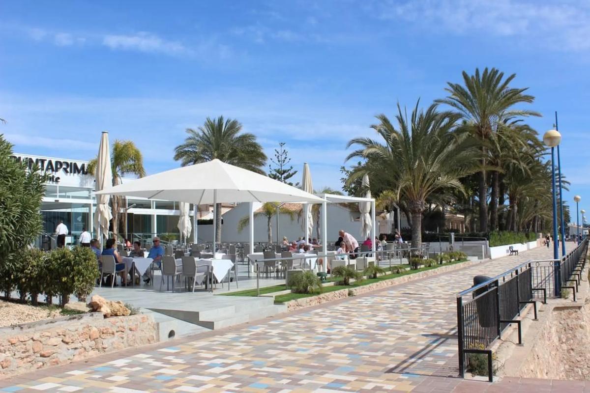 Sale of apartment in Calle Ciclón, 7, Torrevieja
 photo 4