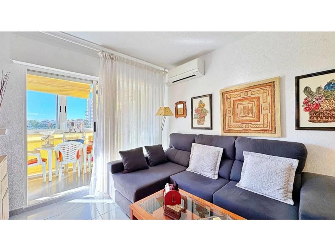 Продажа квартиры на Calle Pleamar, 26 -40, Торревьеха
photo 3