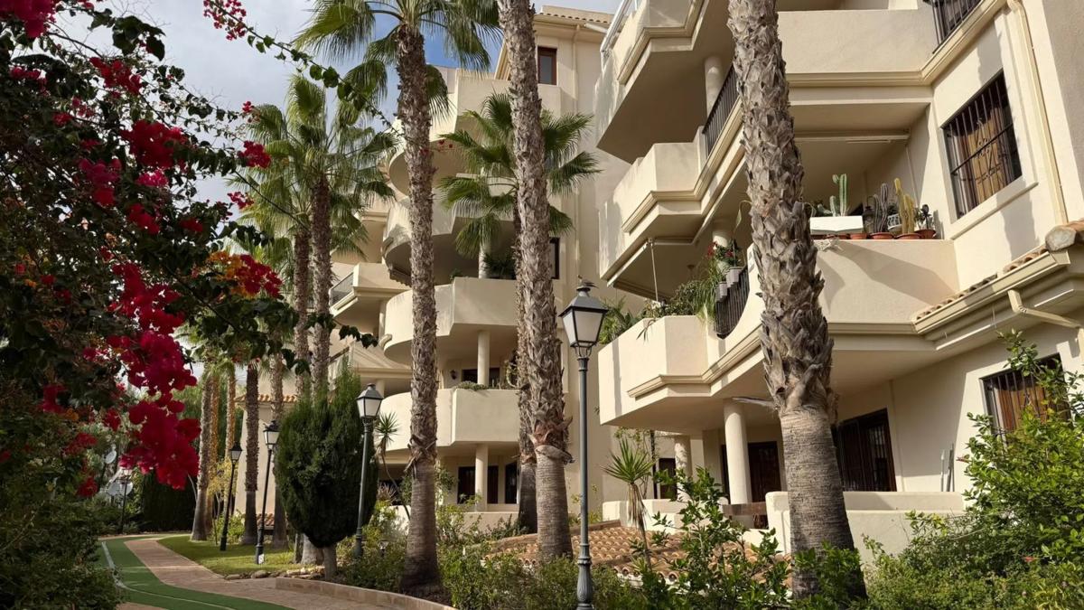 Venta de piso en Calle Mar Rizada s/n, Torrevieja
photo 2