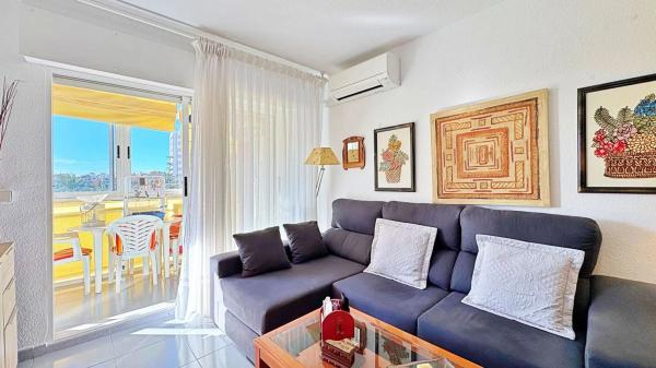 Apartment for sale in Calle Pleamar, 21, Torrevieja thumbnail 1