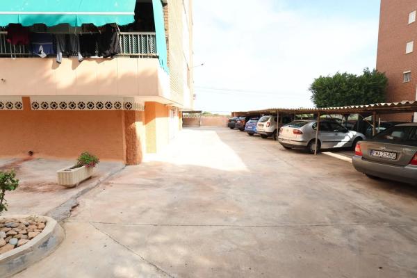 Apartment for sale in Calle Arrecife, Torrevieja photo 1