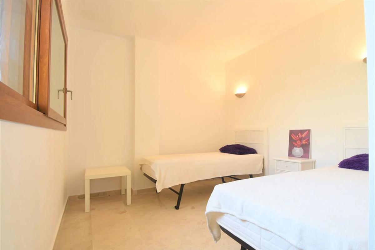 Sale of apartment in Avenida de las Olas, 7, Torrevieja
photo 1
