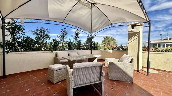 Apartment for sale in Calle Dorada, 22, Torrevieja photo 1