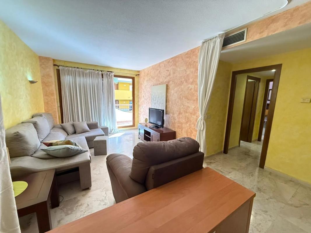 Sale of apartment in Calle Bajamar, Torrevieja
photo 3