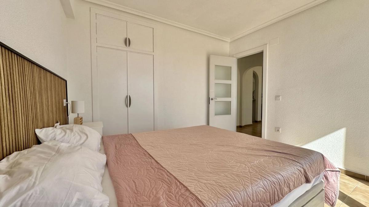 Sale of apartment in Calle Dorada, 22, Torrevieja
 photo 4