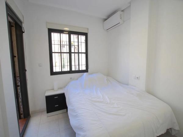 Apartment for sale in Calle Marejadilla, Torrevieja photo 1
