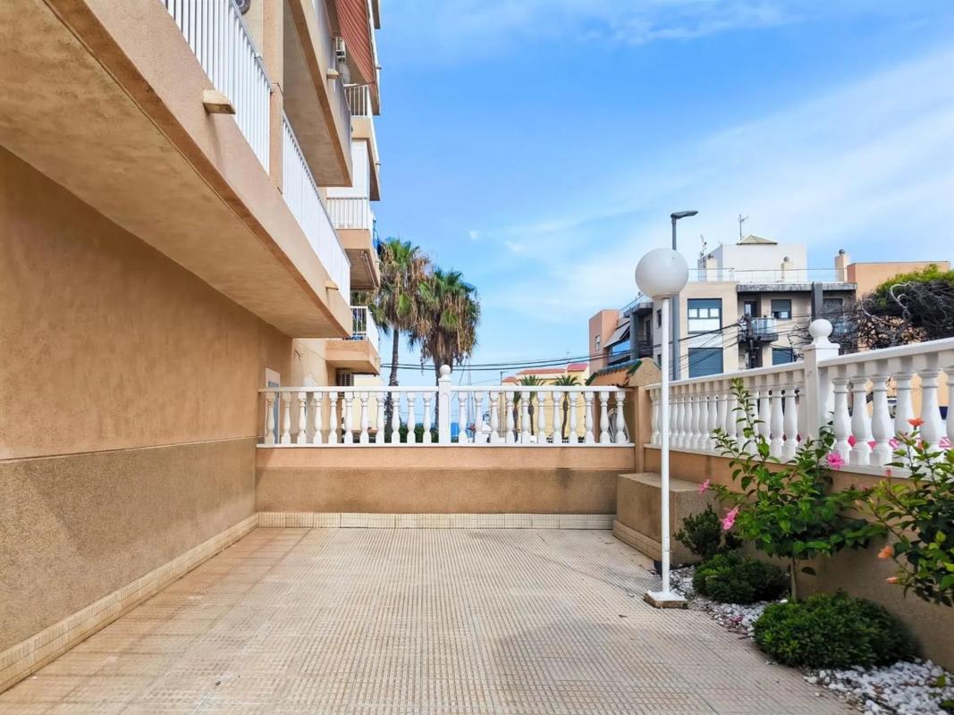 Venta de piso en Calle Pleamar, Torrevieja
 photo 2