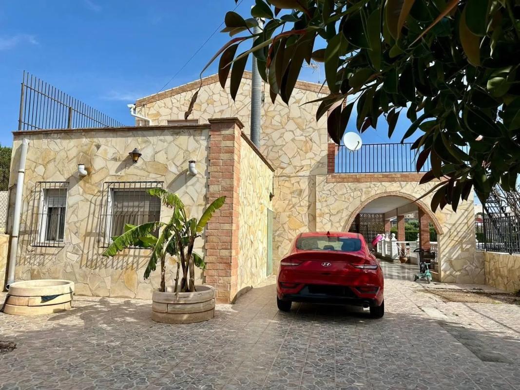 Продажа отдельного шале в  Crevillente, Кревильенте photo 4