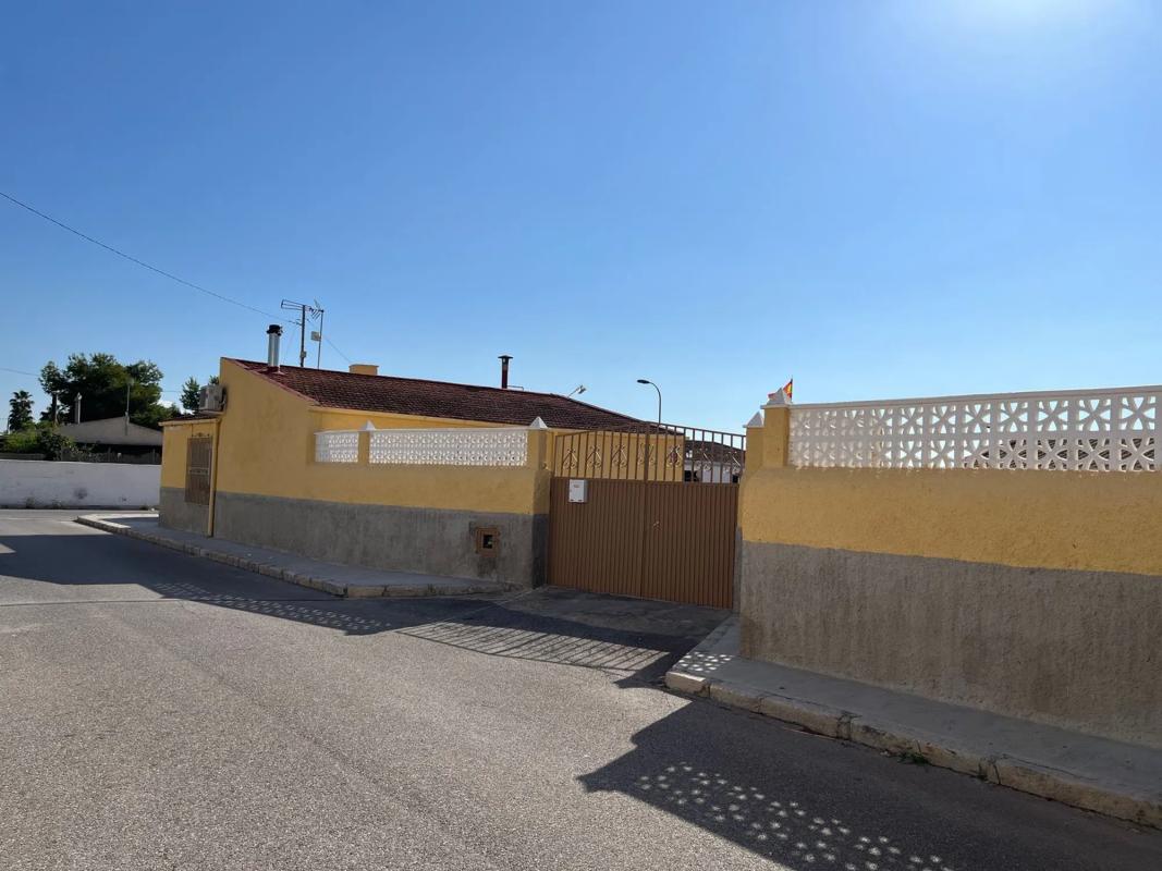 Продажа загородного участка в  Calle Catalan, 6 , Кревильенте photo 3