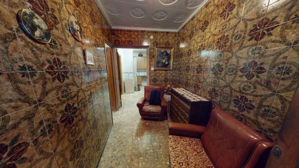 Chalet independiente en venta en Calle Macha, Crevillente
 photo 1