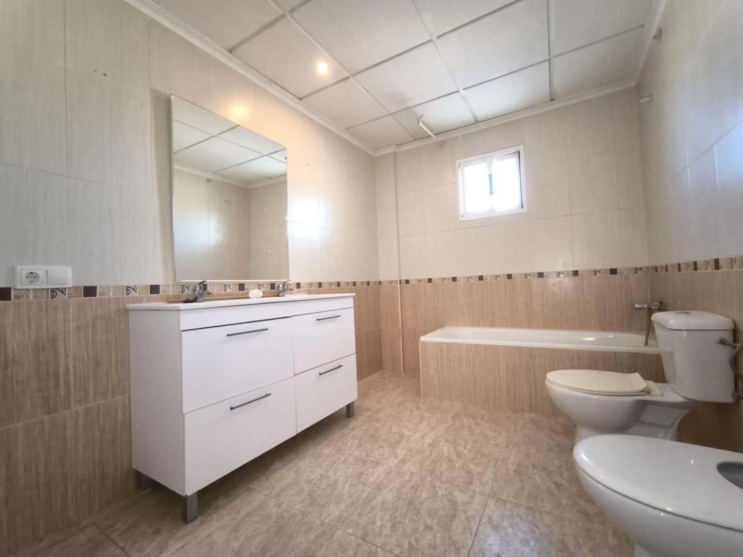 Sale of independent chalet in Crevillente, Crevillente
photo 1
