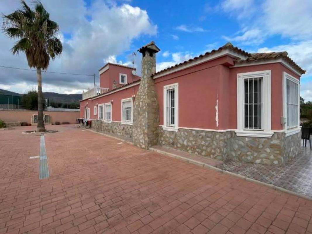 Venta de chalet independiente en Crevillente, Crevillente
photo 1