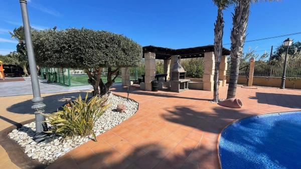 Chalet independiente en venta en Alzabares, Elche / Elx
 photo 4
