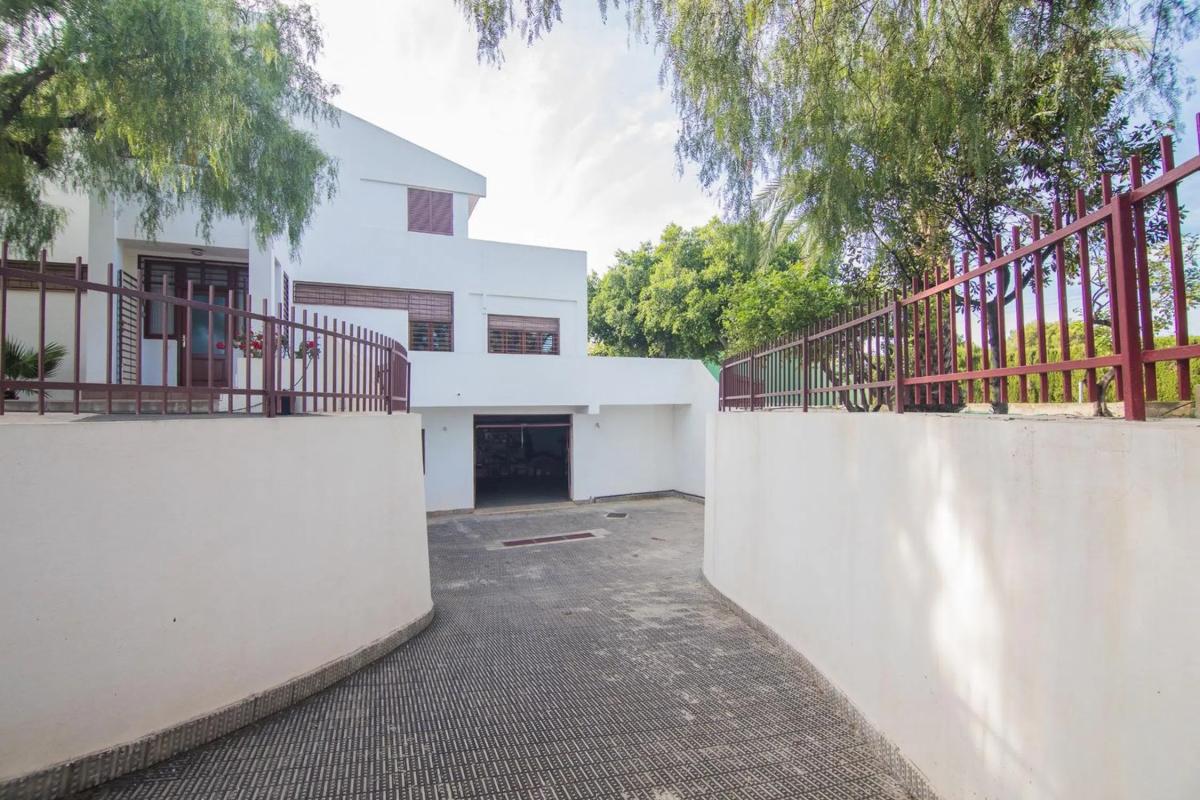 Properties for sale and rent in Spain photo 3