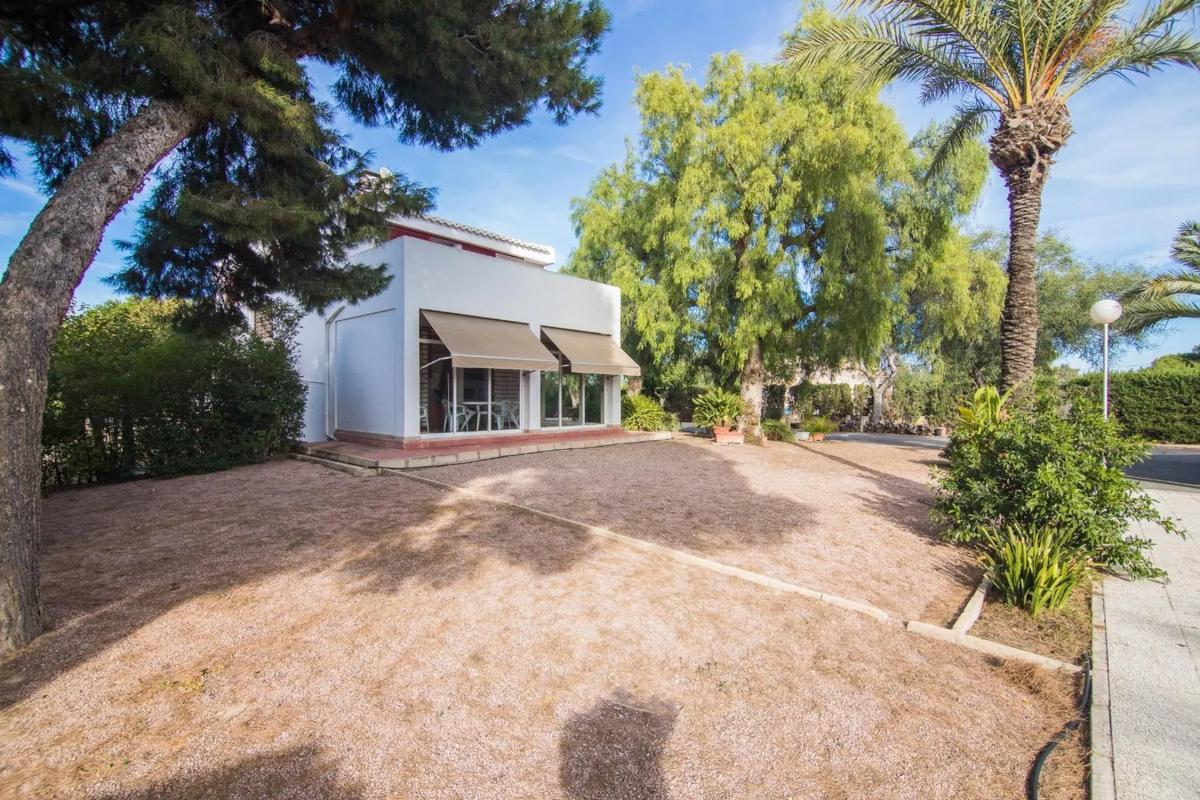 Properties for sale and rent in Spain photo 4