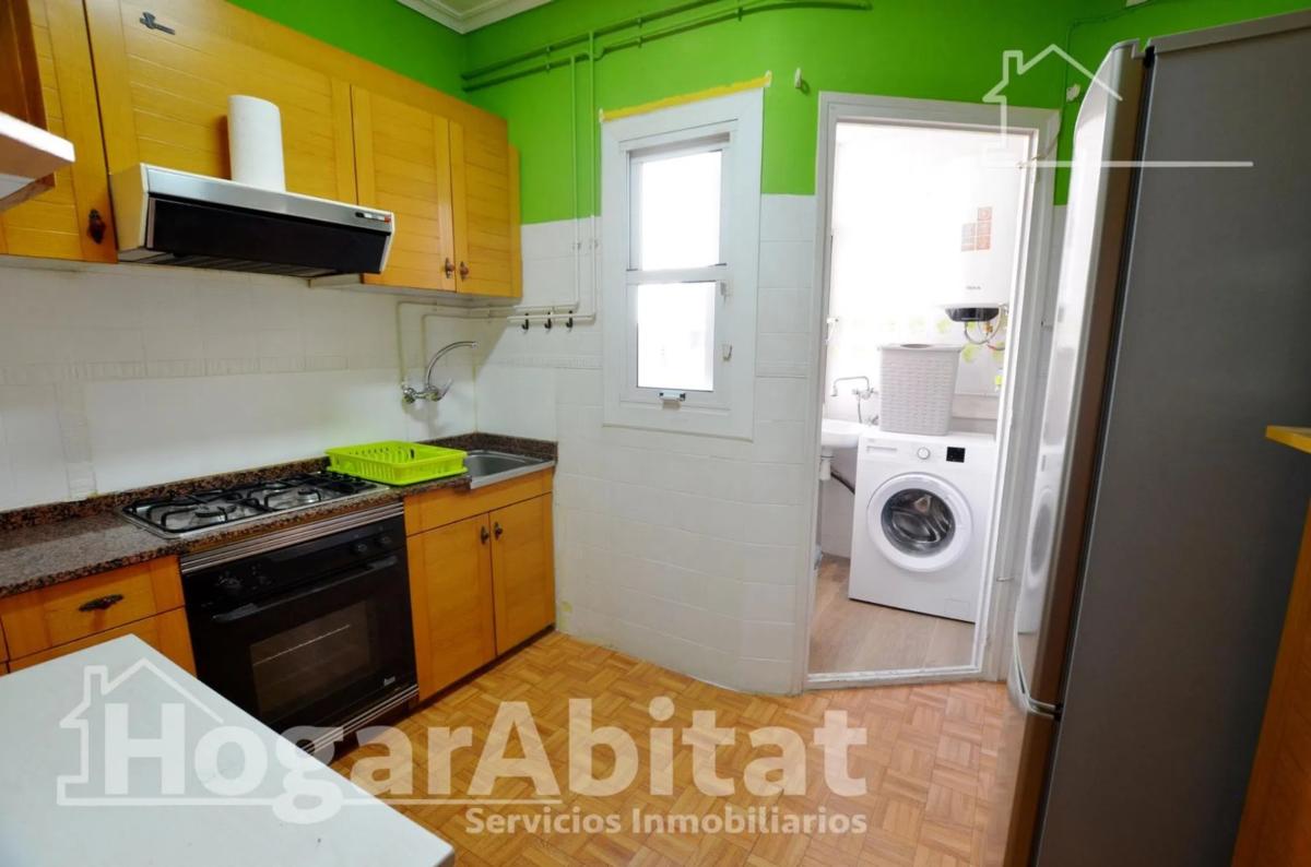 Venta de piso en Calle Antares, Alicante / Alacant
 photo 2