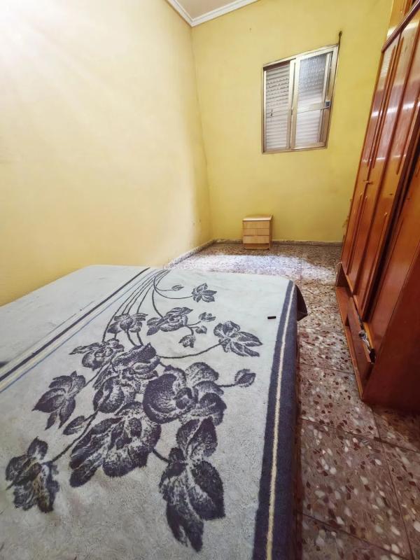 Sale of townhouse in Calle d'Algol , Alicante photo 4