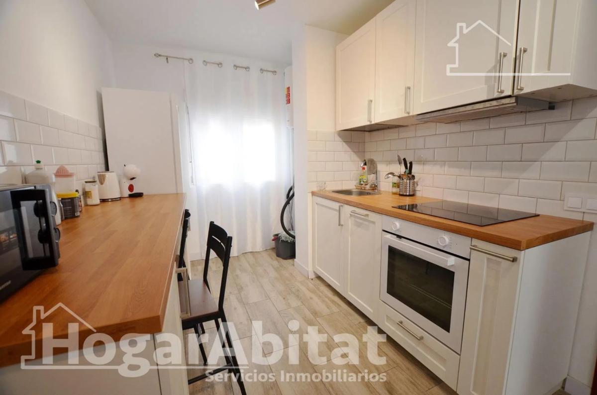 Продажа квартиры на Calle Deportista Benjamin Rodriguez, Аликанте / Алакант
photo 5