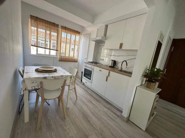 Apartment for sale in Calle d'Algol, 35, Alicante photo 1