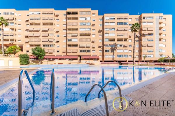 Sprzedaż mieszkania w Calle Brasil, Alicante / Alacant
 photo 1