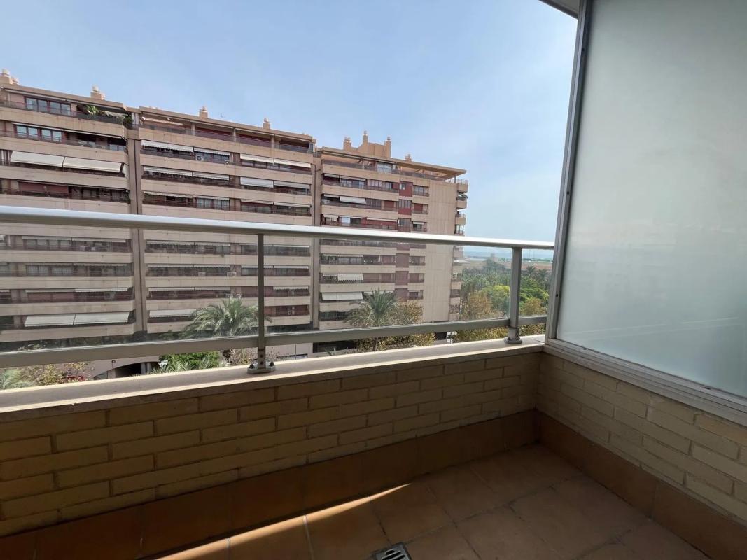 Venta de piso en CL MORATIN, Alicante / Alacant
photo 4
