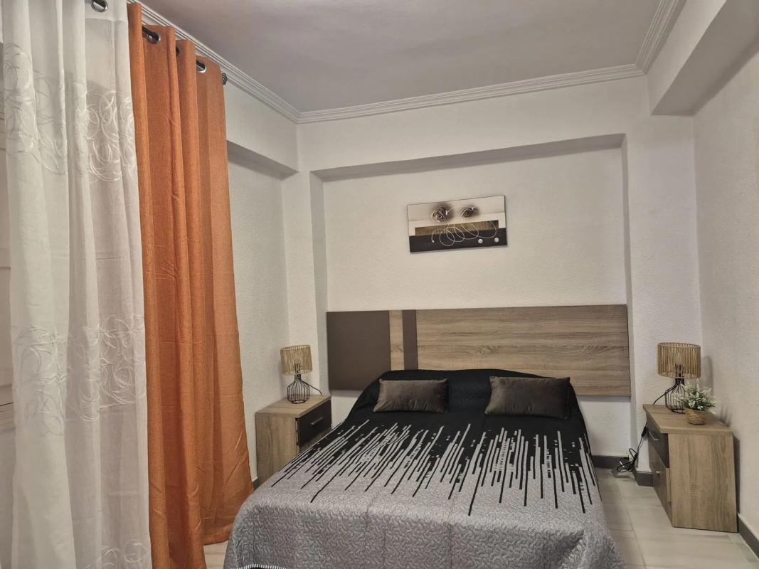 Venta de piso en Plaza Navarro Rodrigo s/n, Alicante / Alacant
photo 3