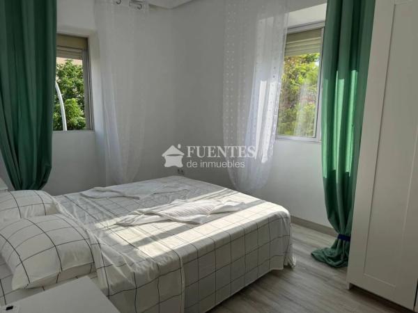 Apartment for sale in Calle Victoriano Ximénez de Couder, Alicante thumbnail 1
