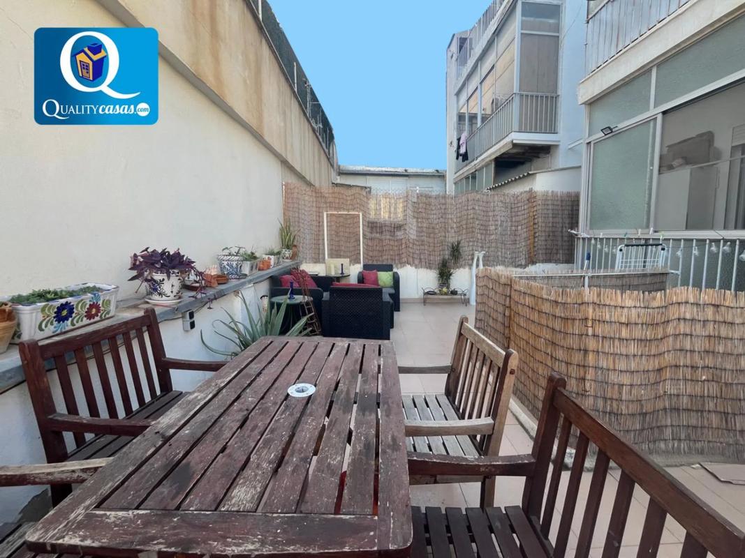Venta de piso en Barrio Campoamor, Alicante / Alacant
 photo 3