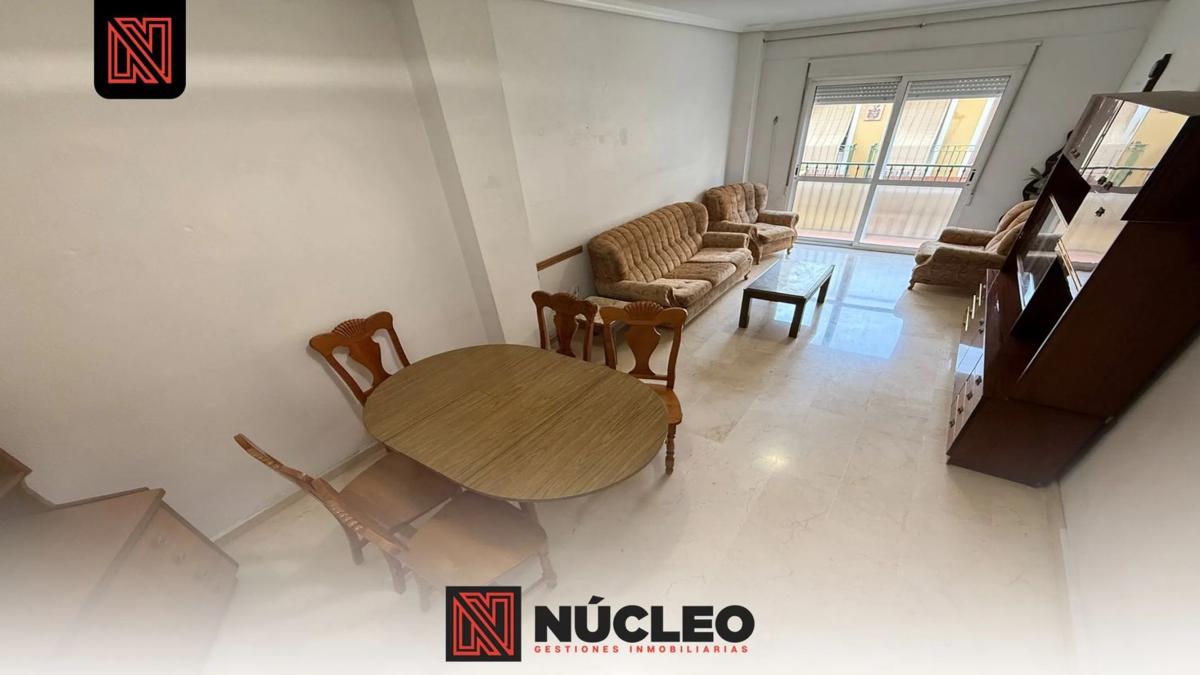 Venta de piso en Barrio Carolinas Bajas, Alicante / Alacant
 photo 3