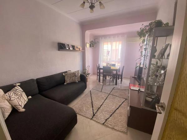 Квартира на продажу на  Barrio Campoamor, Аликанте / Алакант photo 2