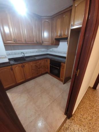 Apartment for sale in  Barrio Carolinas Altas, Alicante photo 3