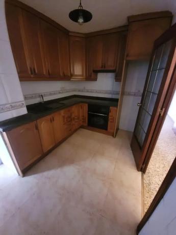 Apartment for sale in  Barrio Carolinas Altas, Alicante photo 4