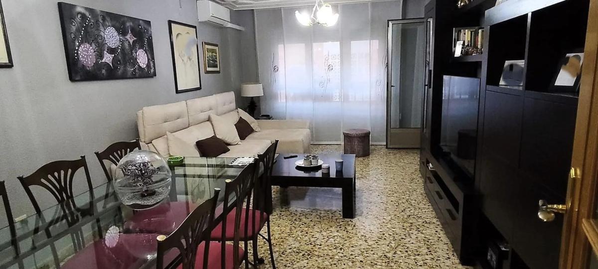 Sale of apartment in Barrio Campoamor, Alicante
 photo 2