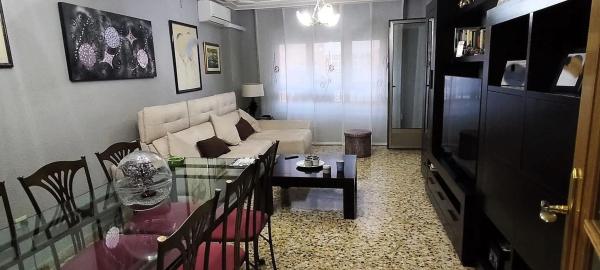 Apartment for sale in  Barrio Campoamor, Alicante photo 2