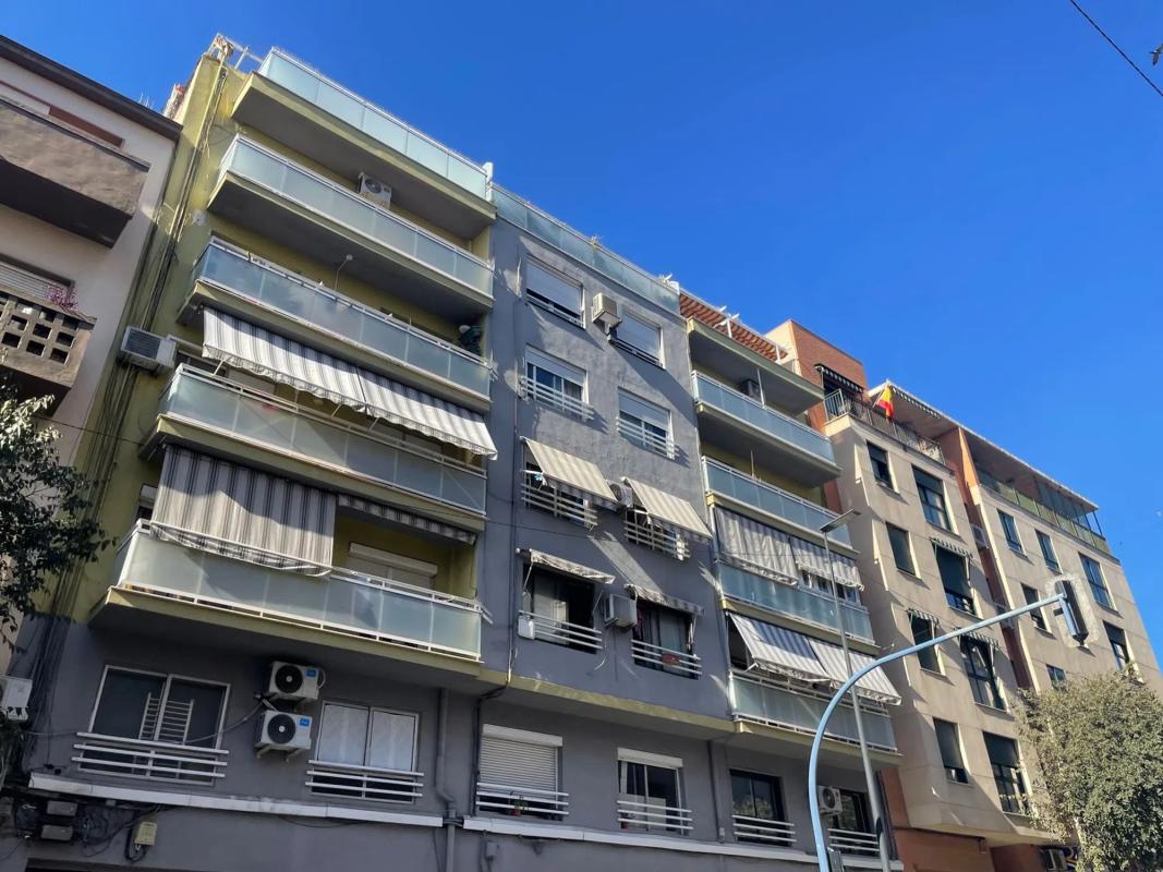 Venta de piso en Avenida Alcoi, 143, Alicante / Alacant
photo 1