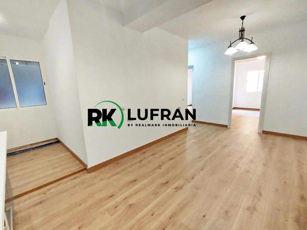 Продажа квартиры на Barrio Carolinas Altas, Аликанте / Алакант
 photo 2