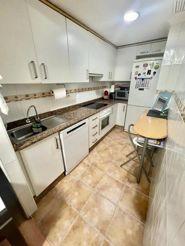 Продажа квартиры на Calle Doctor Buades, 15, Аликанте / Алакант
 photo 5