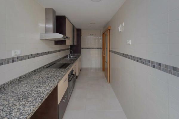 Apartment for sale in  Calle Vicente Alexandre, Alicante photo 4