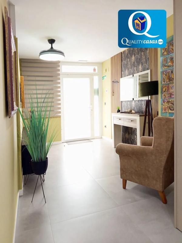 Venta de piso en Barrio Campoamor, Alicante / Alacant
 photo 3