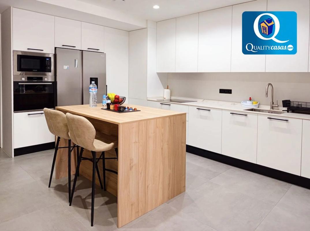Venta de piso en Barrio Campoamor, Alicante / Alacant
 photo 5