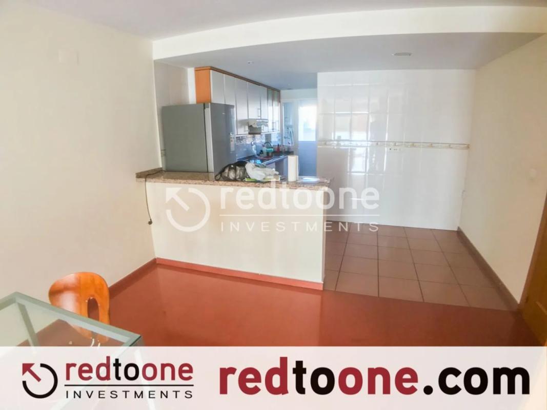 Sale of apartment in Barrio Carolinas Altas, Alicante
 photo 2