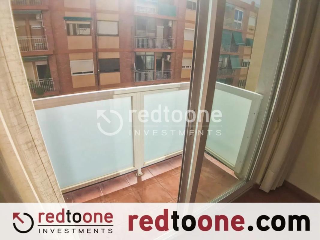 Sale of apartment in Barrio Carolinas Altas, Alicante
 photo 3