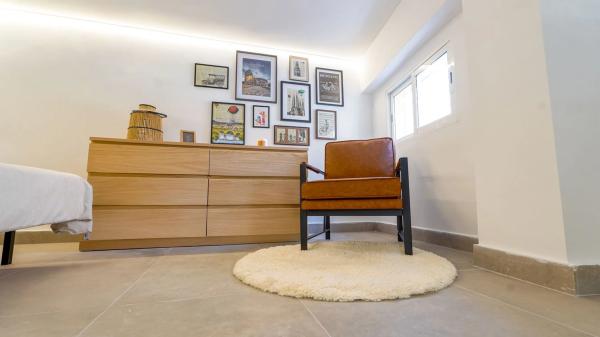 Apartment for sale in  Calle Lleida, Alicante photo 1