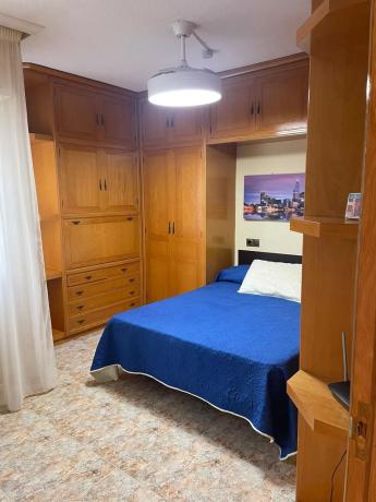 Apartment for sale in  Barrio Mercado, Alicante photo 2